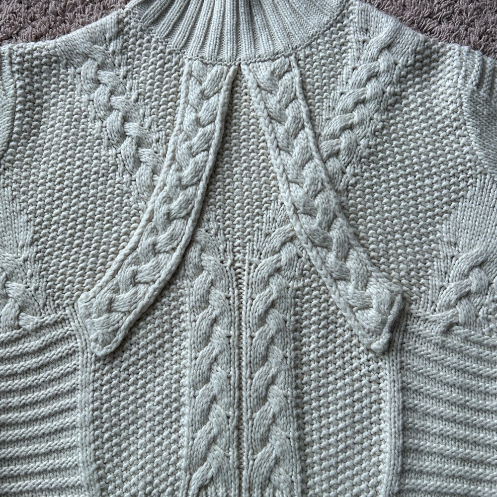 Mercer & Madison cable knit - Picture 2 of 5